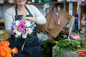 A Guide on How to Choose Long-Lasting Birthday Flowers